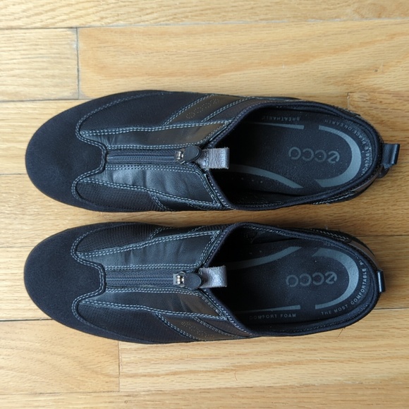 Ecco black zip-up shoes size 39 (8/8.5) - Picture 3 of 6